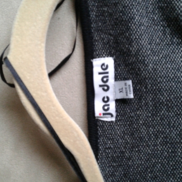 Black, white and grey coatigan - Picture 3 of 5